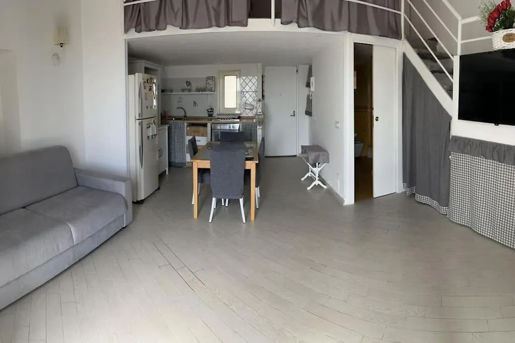 White House Apartment Naples